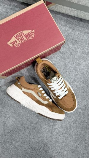 Tênis Vans Ultrarange Vr3